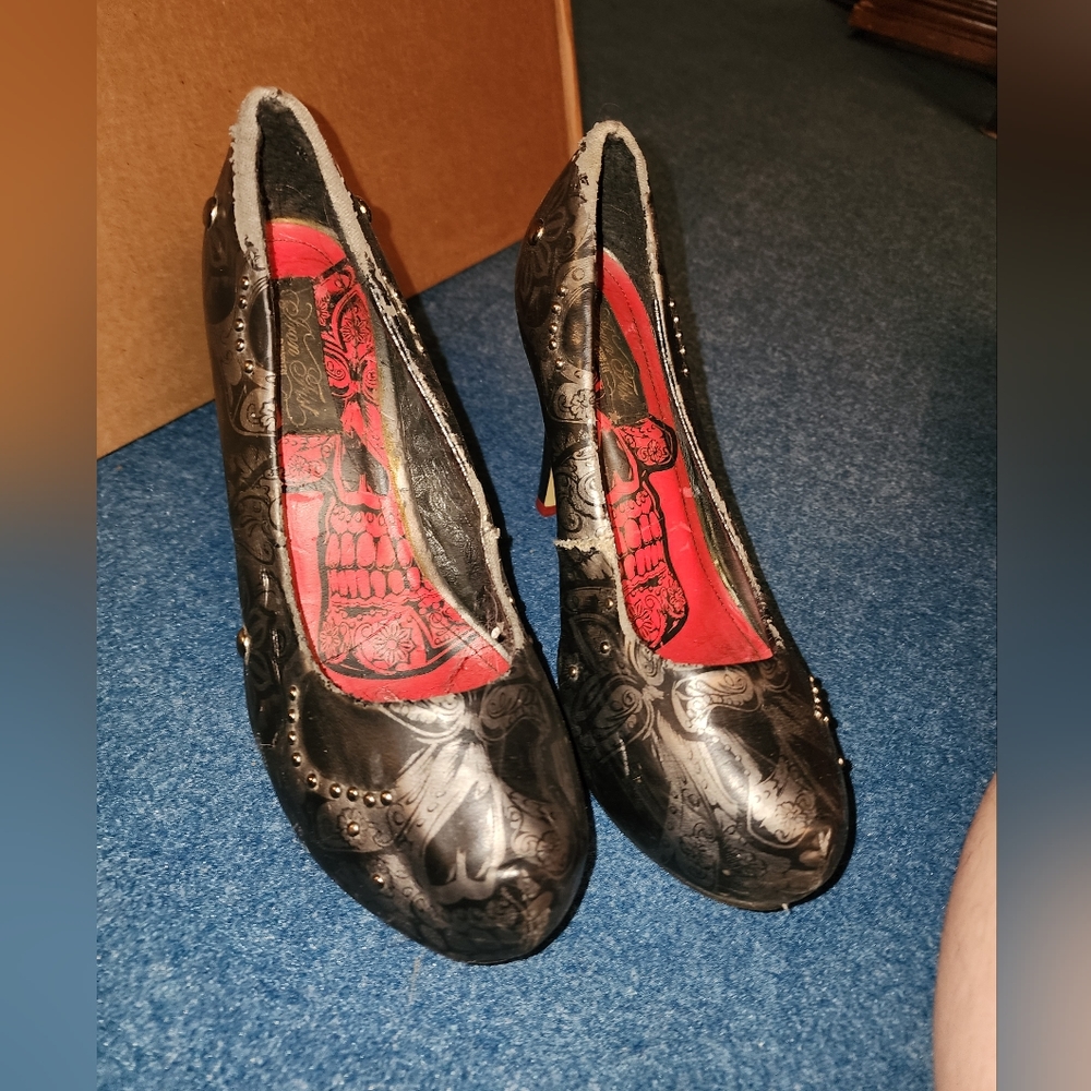 Size 9 heels